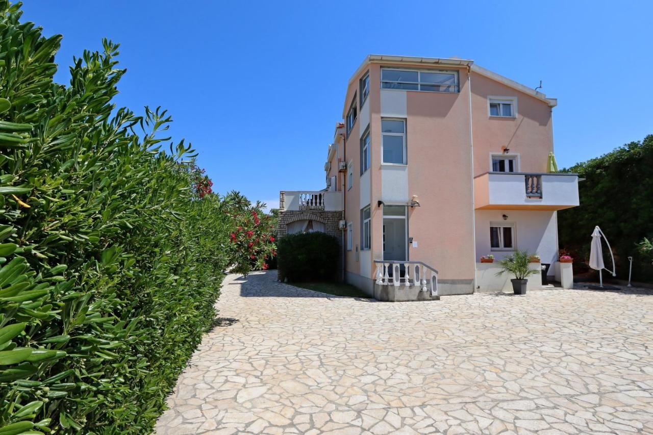 Seaside Apartments With A Swimming Pool Pag - 6412 Pag Town Eksteriør billede