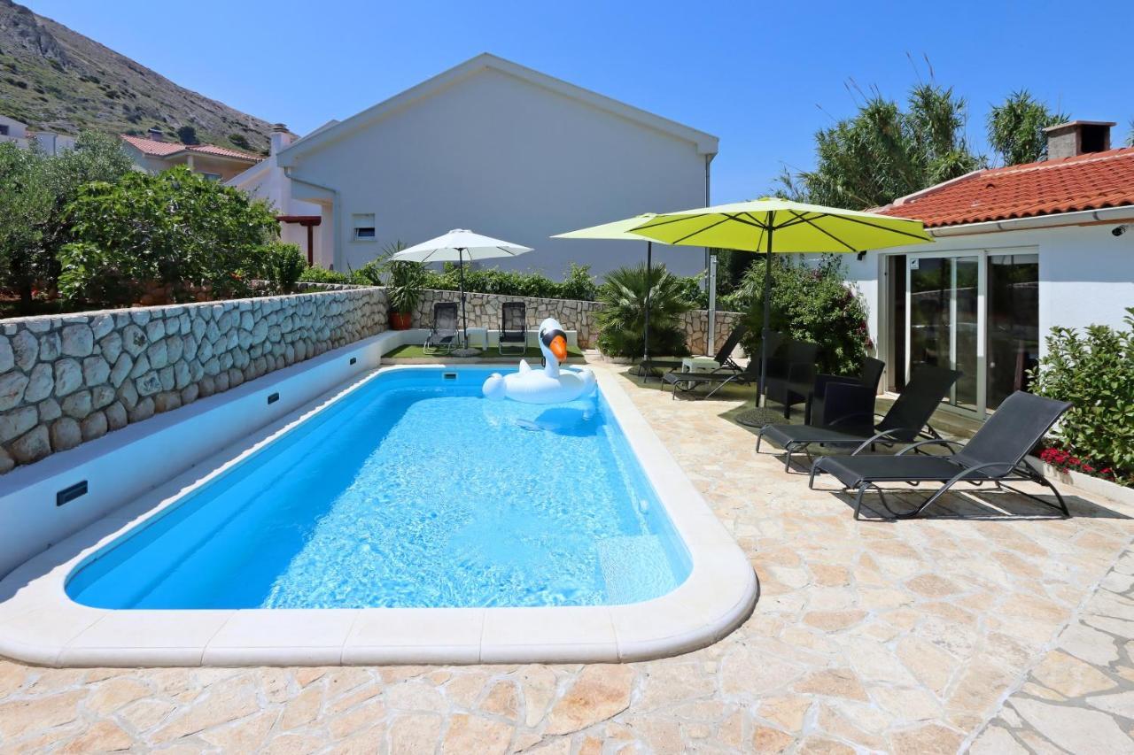 Seaside Apartments With A Swimming Pool Pag - 6412 Pag Town Eksteriør billede