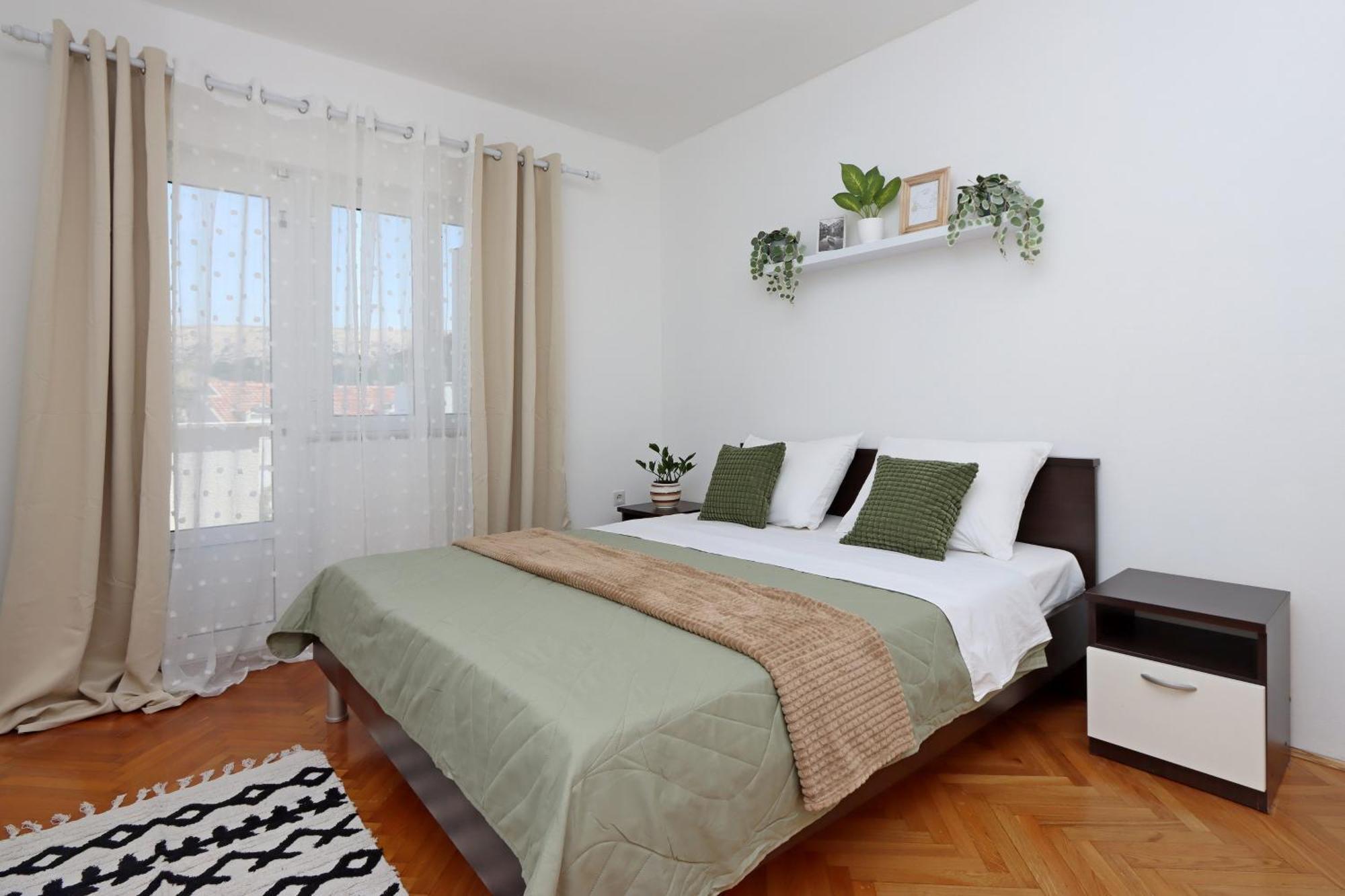Seaside Apartments With A Swimming Pool Pag - 6412 Pag Town Eksteriør billede